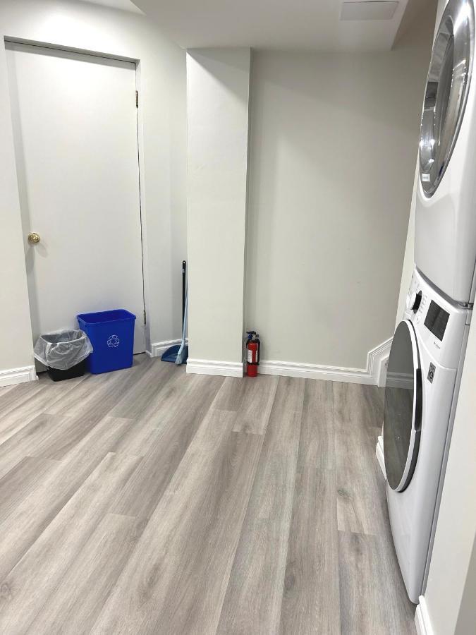 Perfect Location Comfort Private House Lower Level 2 Bedroom Unit Mississauga Exterior foto